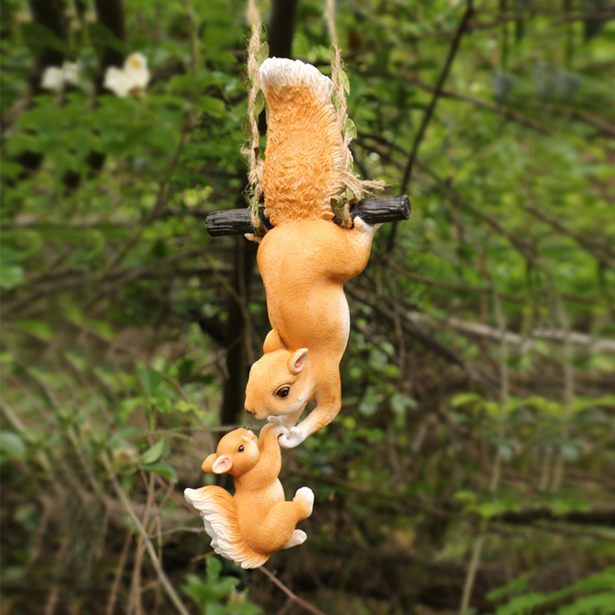 Ozdoba z żywicy przedstawiając – Kids Outdoor Swing recenzja i cena